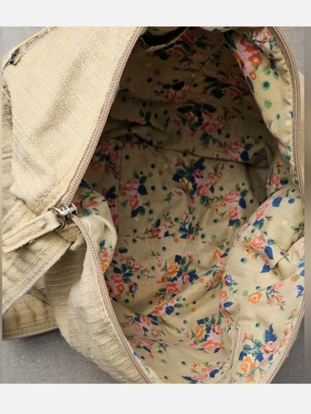 Vintage Levi’s Beige Canvas Shoulder Bag Floral Lined Y2K Hobo Purse